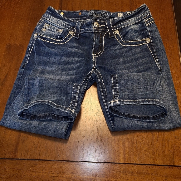 Miss Me Signature Capri Size 25 - Picture 7 of 10